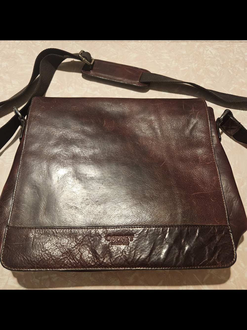 OSPREY Brown Leather Messenger Bag with Adjustable Strap